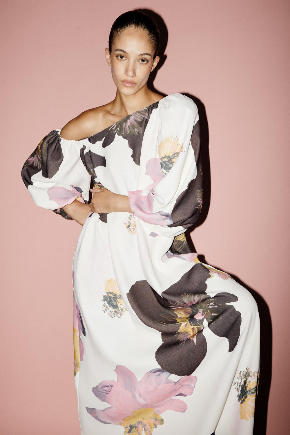 Structured Off Shoulder kjole - Wild Flowers